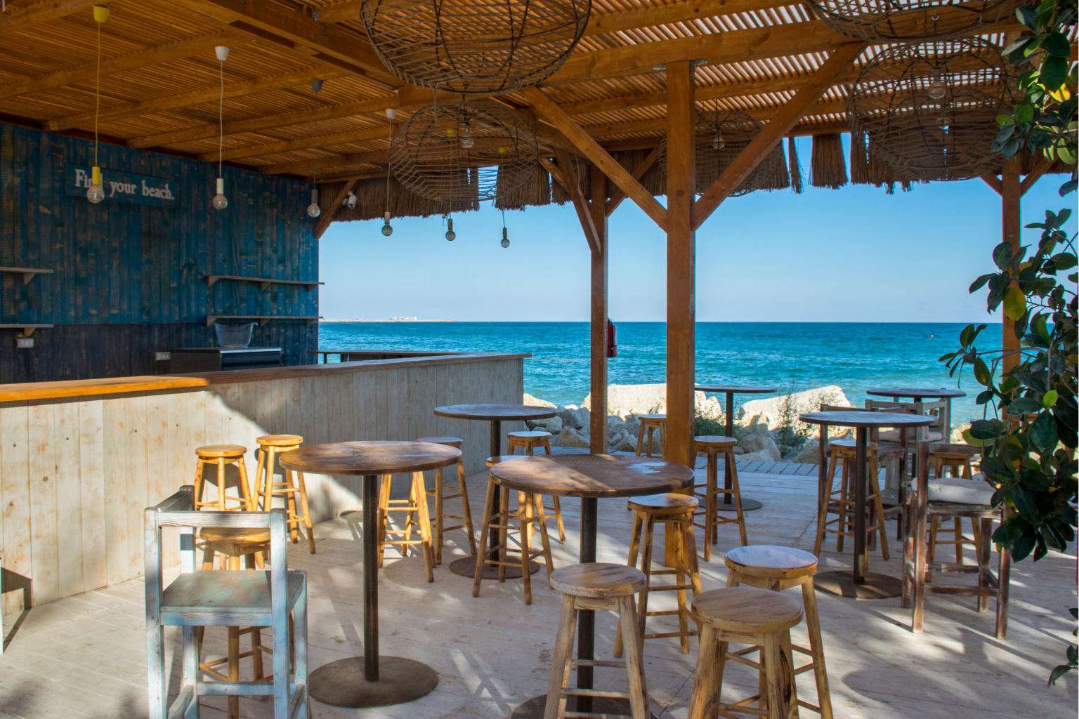 Alanya Beach Kafe Açık Büfe İskelede